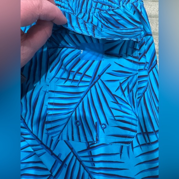 Vineyard Vines men's bathing suit / Swim trunks - Picture 9 of 13